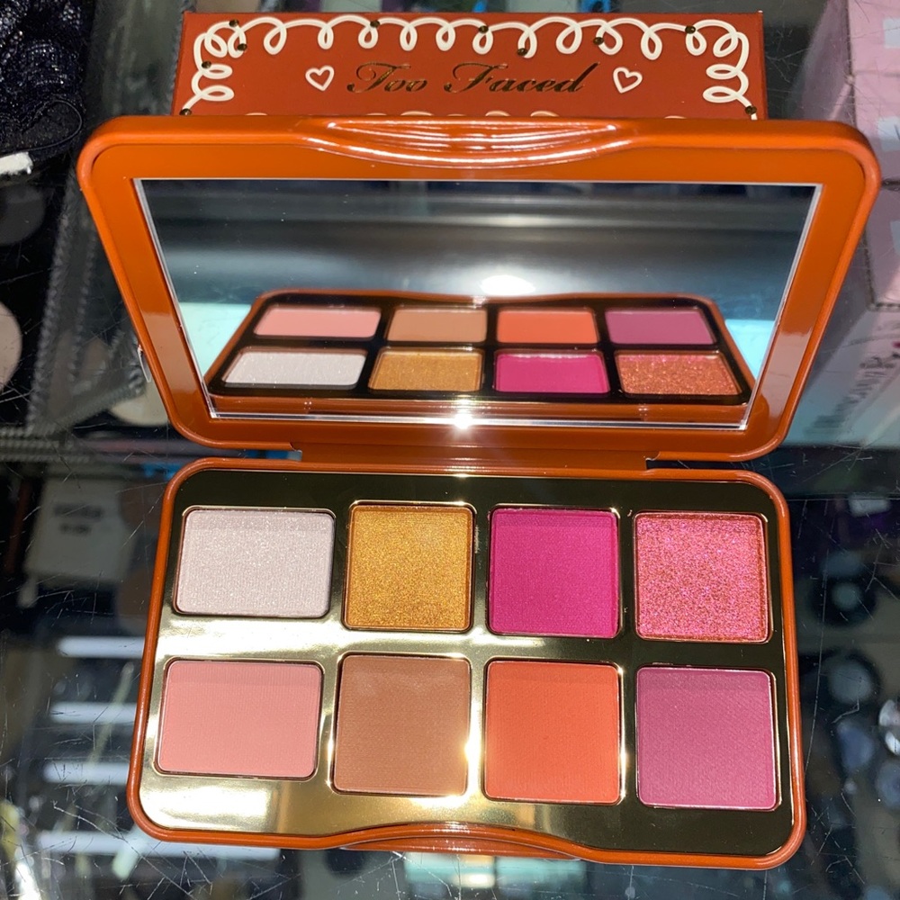 New Too Faced Gingerbread Spice Bite size palette
